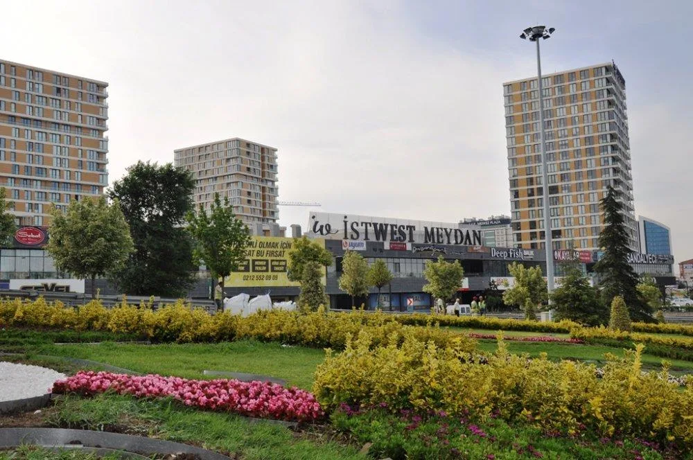 İstWest Meydan