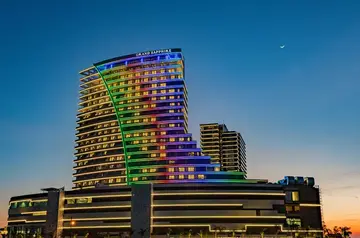 Grand Sapphire - 4