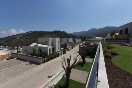 Sierra Hills - 4